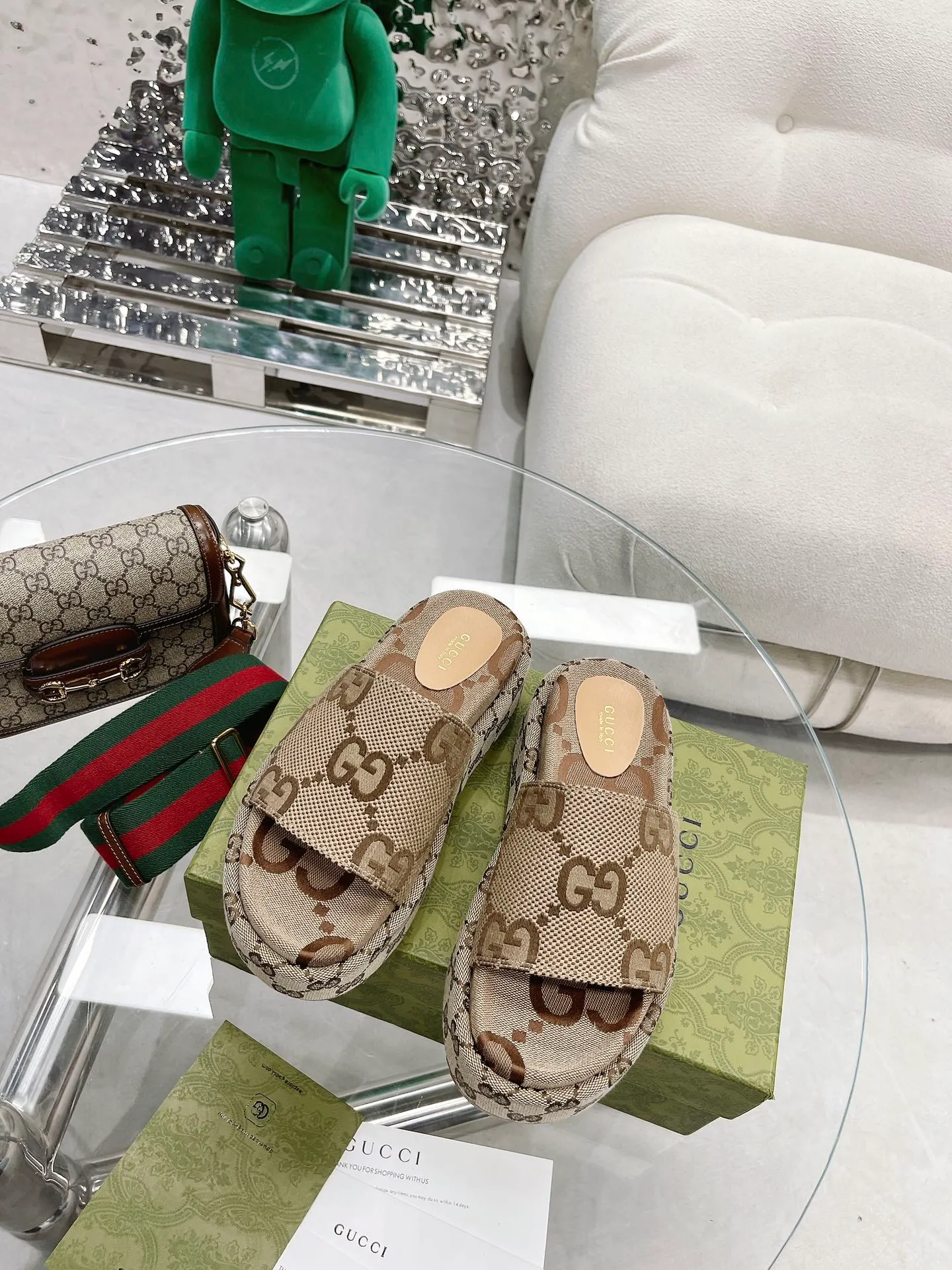 👟👟Ex-factory price 360👟👟 Women's Shoes Women's Clothing Women's Shoes Women's Clothing Spring and Summer Super Double GG Series High Water Platform Sandals😻😻 This sandal is made of classic GG canvas, with a wide strap and a rubber sole shape to create an excellent shoe design. The GG logo began to be used in the 1970s and evolved from the Gucci diamond diamond pattern design that originally originated in the 1930s. Since its introduction, it has become an iconic traditional Gucci element. Fabric: Classic super large GG embroidered jacquard canvas. Lining: Water-dyed cowhide lining. Size: 35-47. Packaging: Full set of green original high-end packaging. Heel height: 12cm at the heel. 7cm at the forefoot. ●Outsole: original molded imported rubber combination sole. ●Created in Italy. Authentic development! The material and craftsmanship are consistent with the original version!